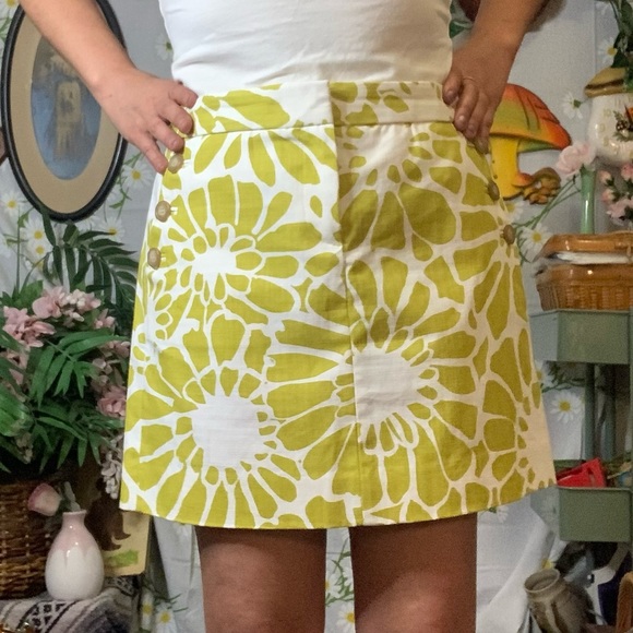 J. Crew Dresses & Skirts - J crew chartreuse green white floral mini skirt